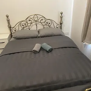 https://rahal-ilford.cambridgehotelsuk.com
